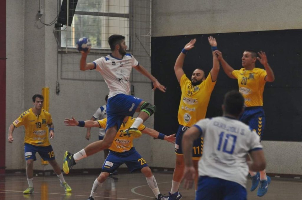 Pallamano chiaravalle
